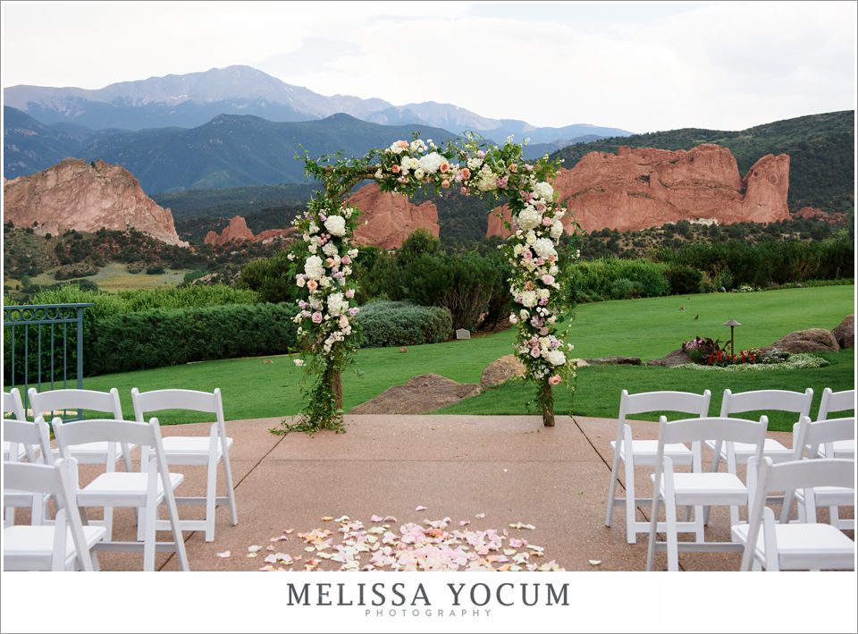 garden of the gods club resort wedding floral arch