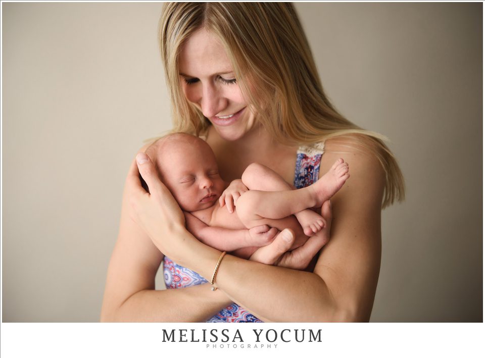 Castle Rock Newborn Photographer mom and baby